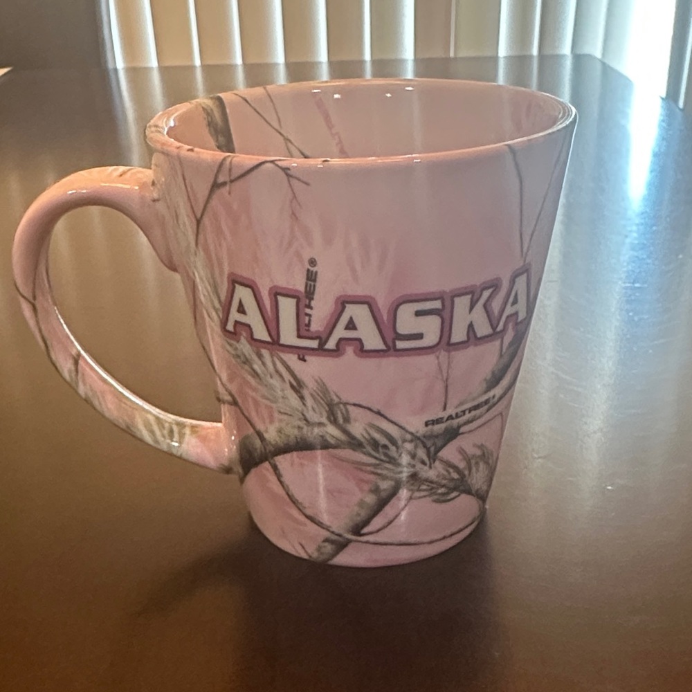 Realtree Pink Alaska Mug
